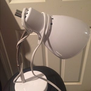 Desk lamp